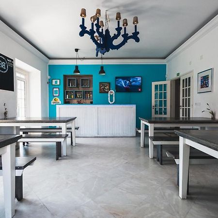Blue Boutique Hostel & Suites Ештуріл Екстер'єр фото