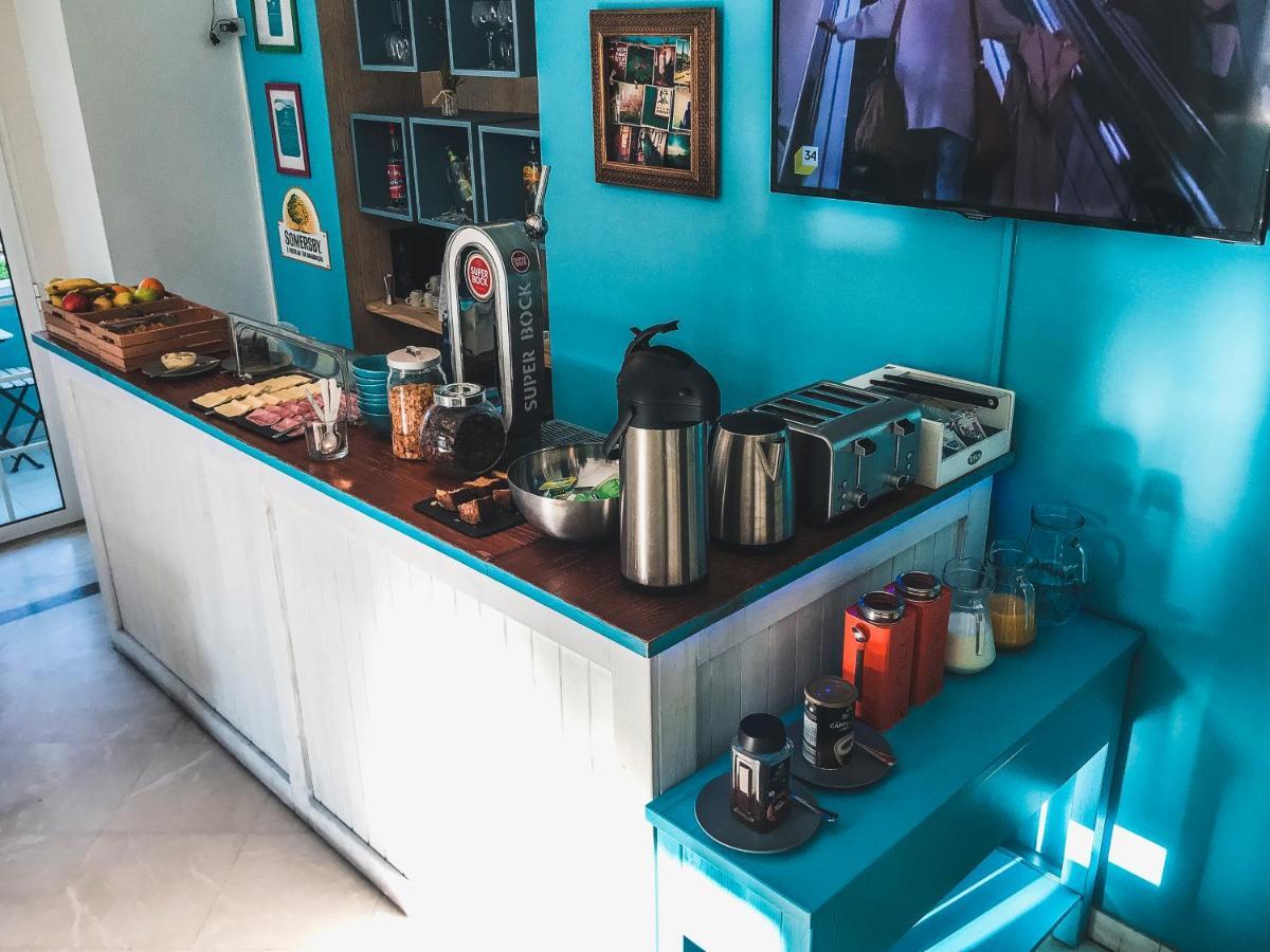 Blue Boutique Hostel & Suites Ештуріл Екстер'єр фото