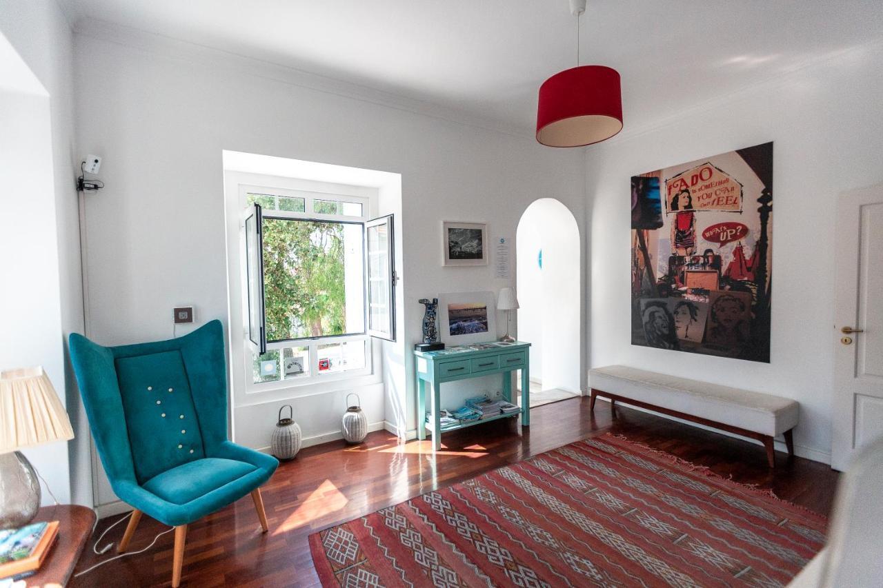 Blue Boutique Hostel & Suites Ештуріл Екстер'єр фото