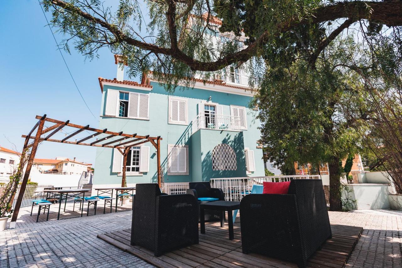 Blue Boutique Hostel & Suites Ештуріл Екстер'єр фото